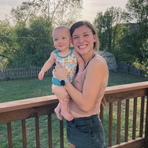 Meet your Posher, Lizzie - Picture 3 of 3